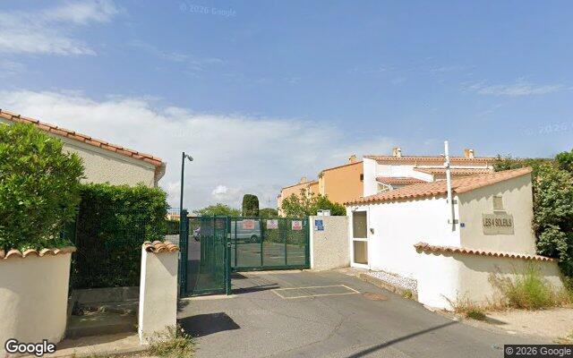 Façade : 1 avenue des Galeres, Agde